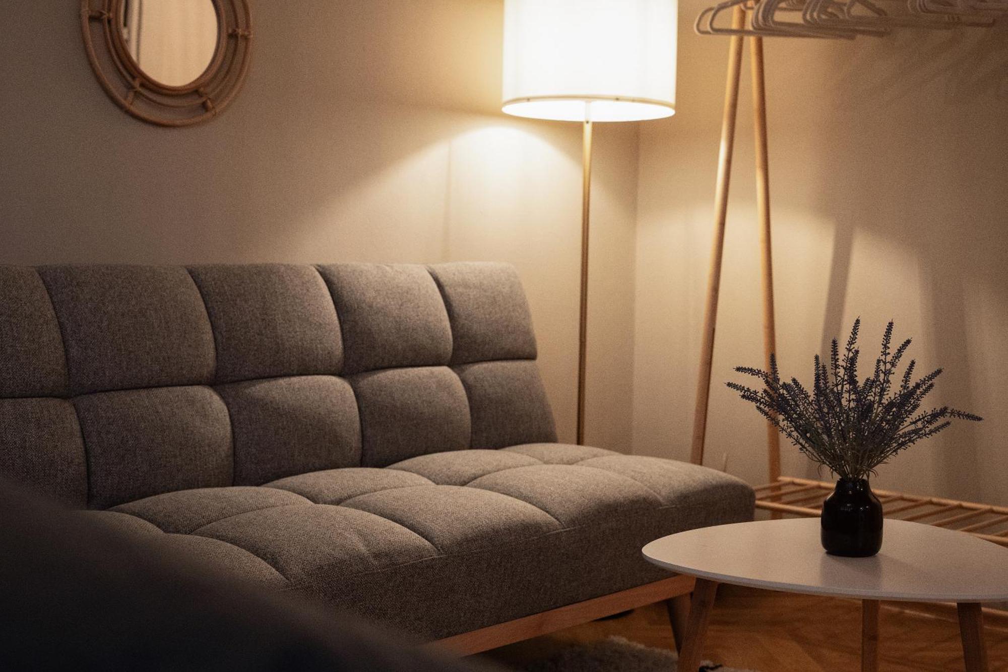 Boho Design Studio - Historic City Center With Free Parking & Aircon By Hero Homes Graz Exteriör bild