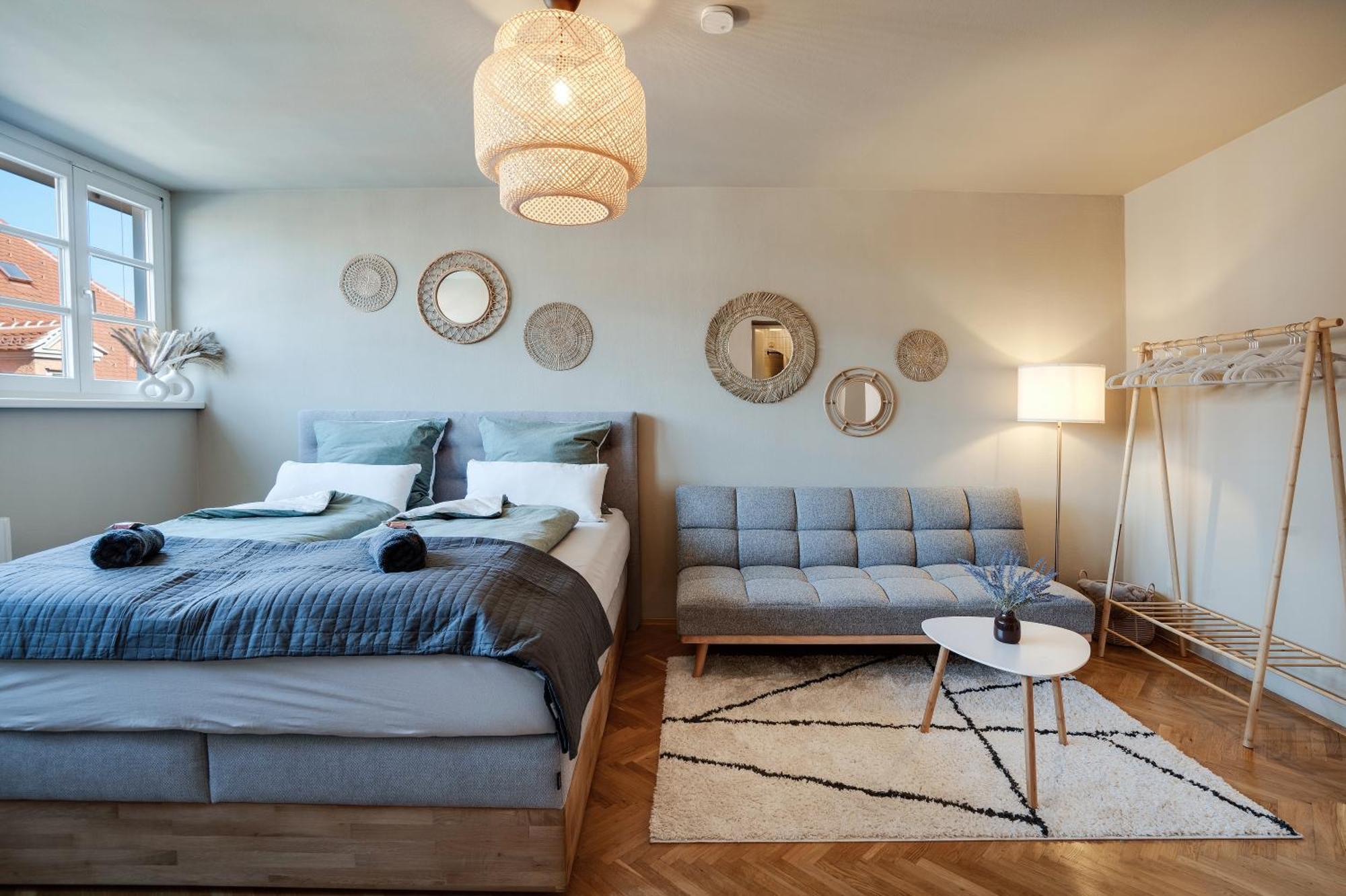 Boho Design Studio - Historic City Center With Free Parking & Aircon By Hero Homes Graz Exteriör bild